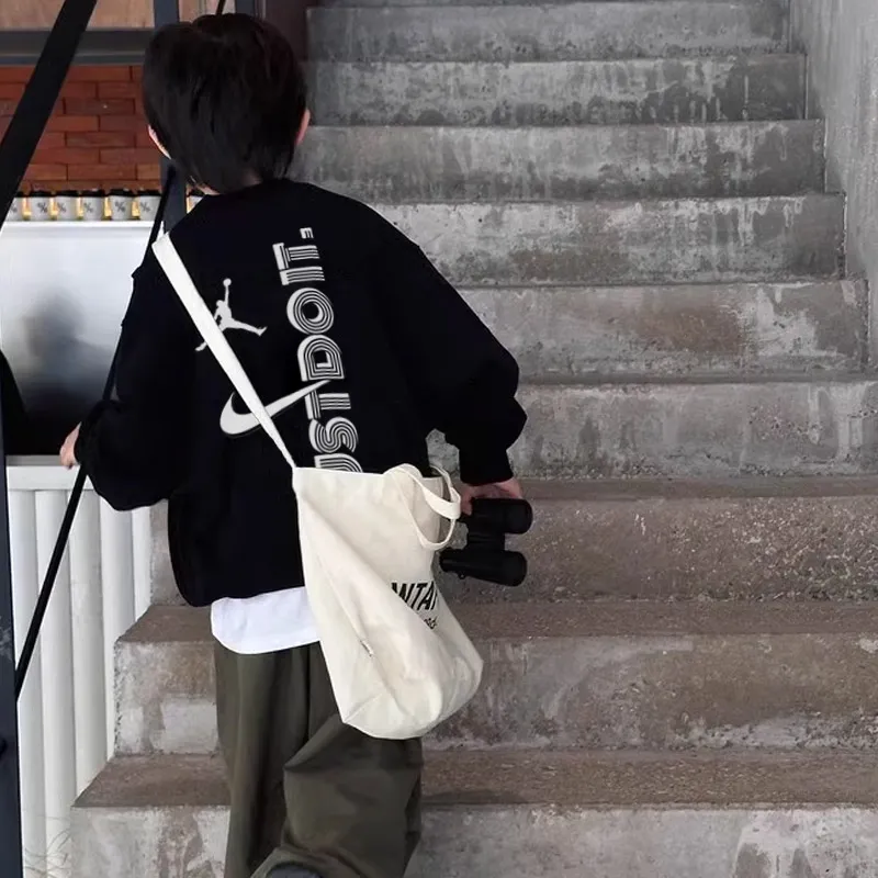 【90-160cm】人気上昇中 売れ筋 合わせやすい カッコイイ トレンド 男の子 トレーナー