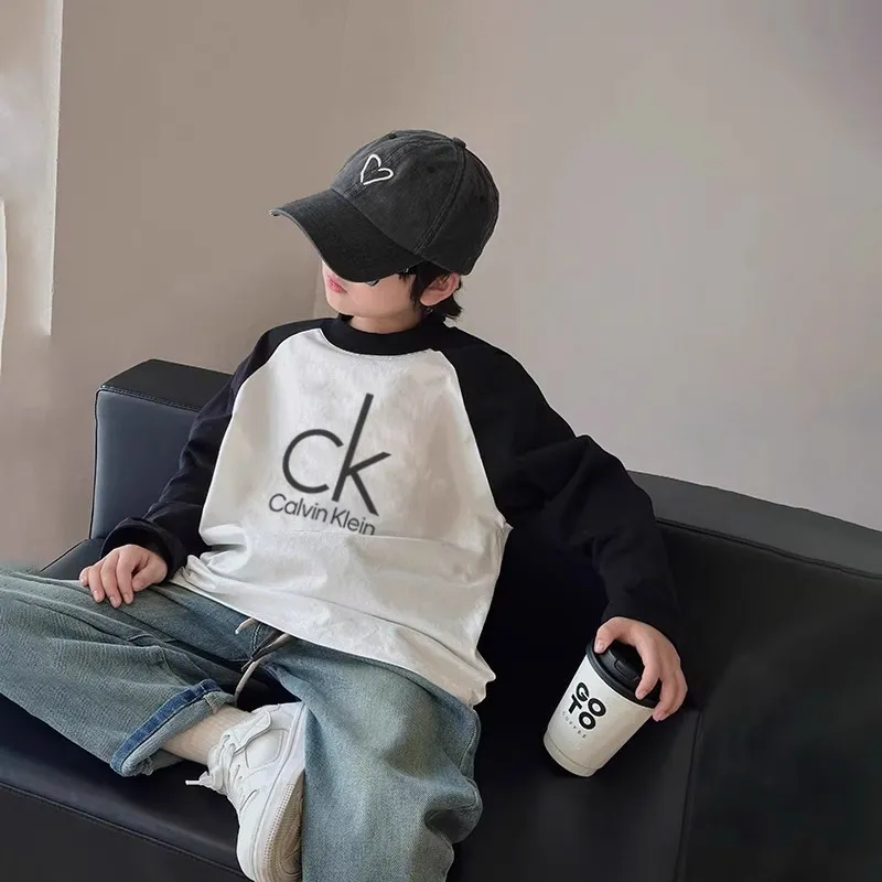 【90-160cm】人気上昇中 カジュアル アルファベット  男の子 長袖  Tシャツ