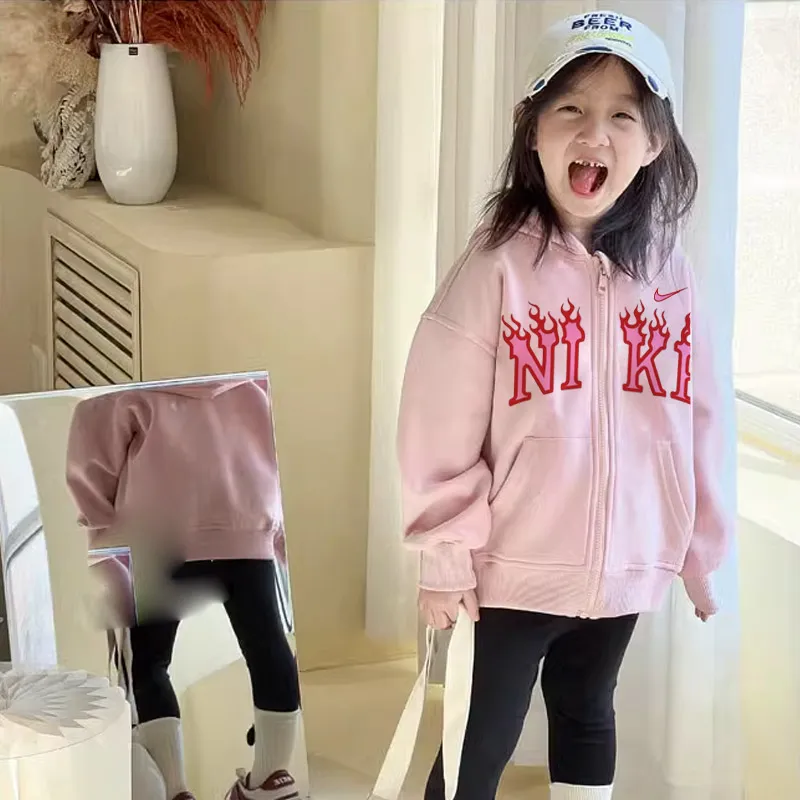 【90-160cm】話題沸騰中 おしゃれ カジュアル 合わせやすい 女の子 ジップパーカー