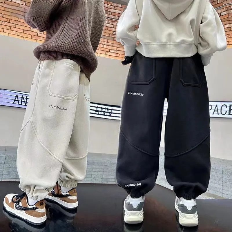 【120-170cm】人気 合わせやすい  シンプル ゆったり 履きやすい  男の子 長ズボン