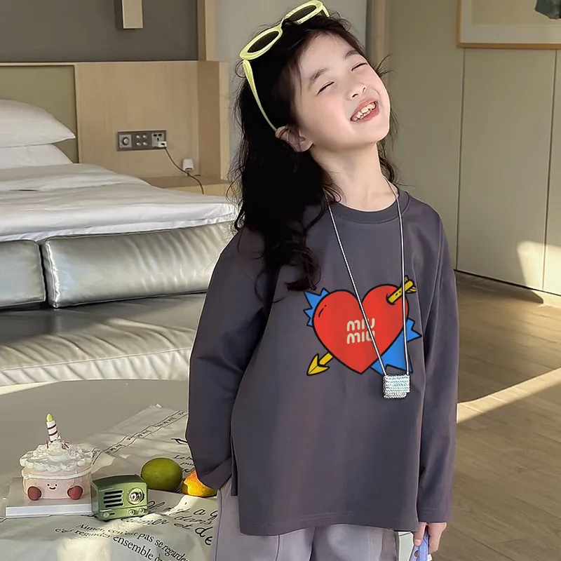 【90-160cm】元気いっぱい 大人気 可愛い ユニーク トレンド  女の子 長袖 Ｔシャツ