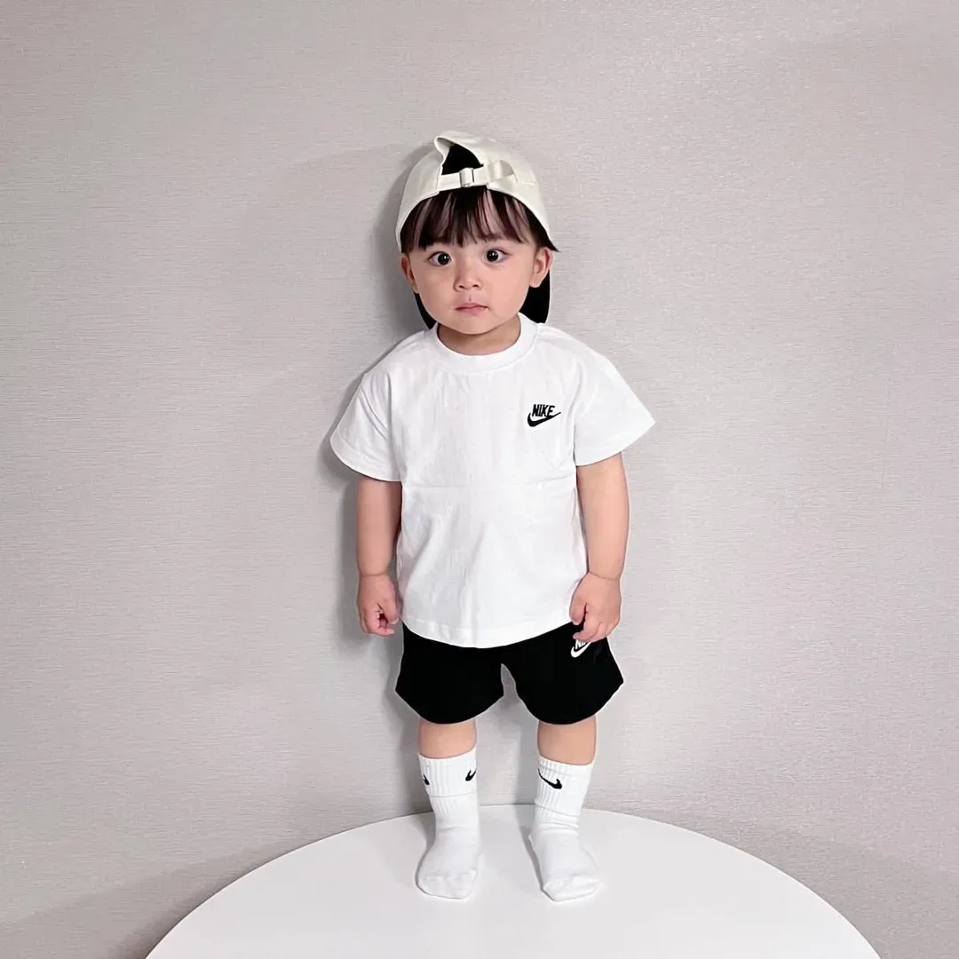 【80-130cm】二点セットシンプル定番 人気 ルーズ 半袖 Ｔシャツ+ショートパンツ セットアップ