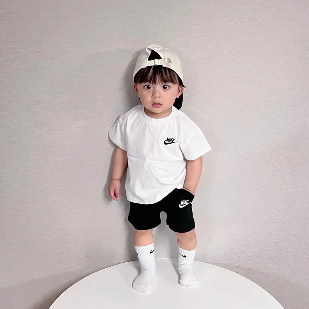 【80-130cm】二点セットシンプル定番 人気 ルーズ 半袖 Ｔシャツ+ショートパンツ セットアップ