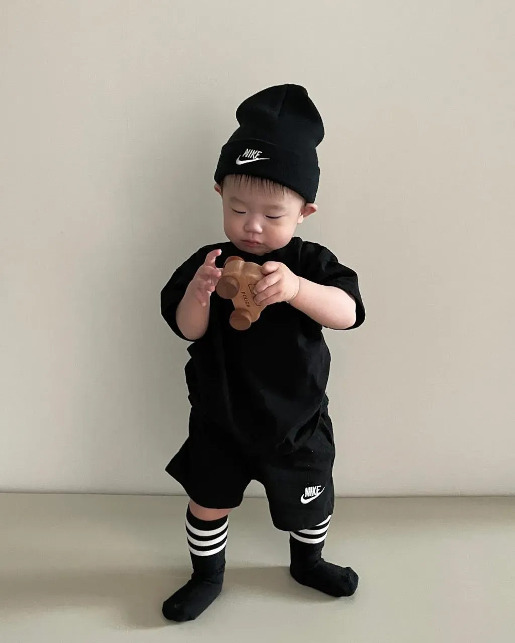 【80-130cm】二点セットシンプル定番 人気 ルーズ 半袖 Ｔシャツ+ショートパンツ セットアップ