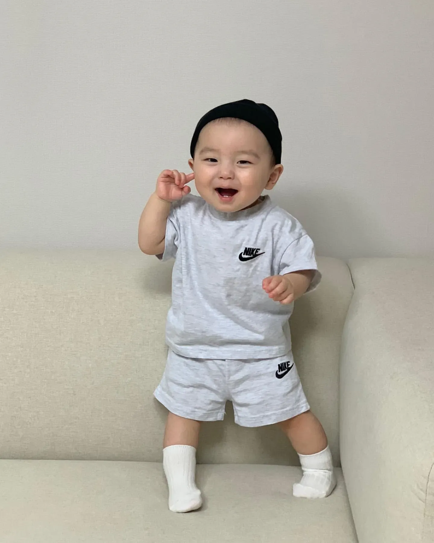 【80-130cm】二点セットシンプル定番 人気 ルーズ 半袖 Ｔシャツ+ショートパンツ セットアップ