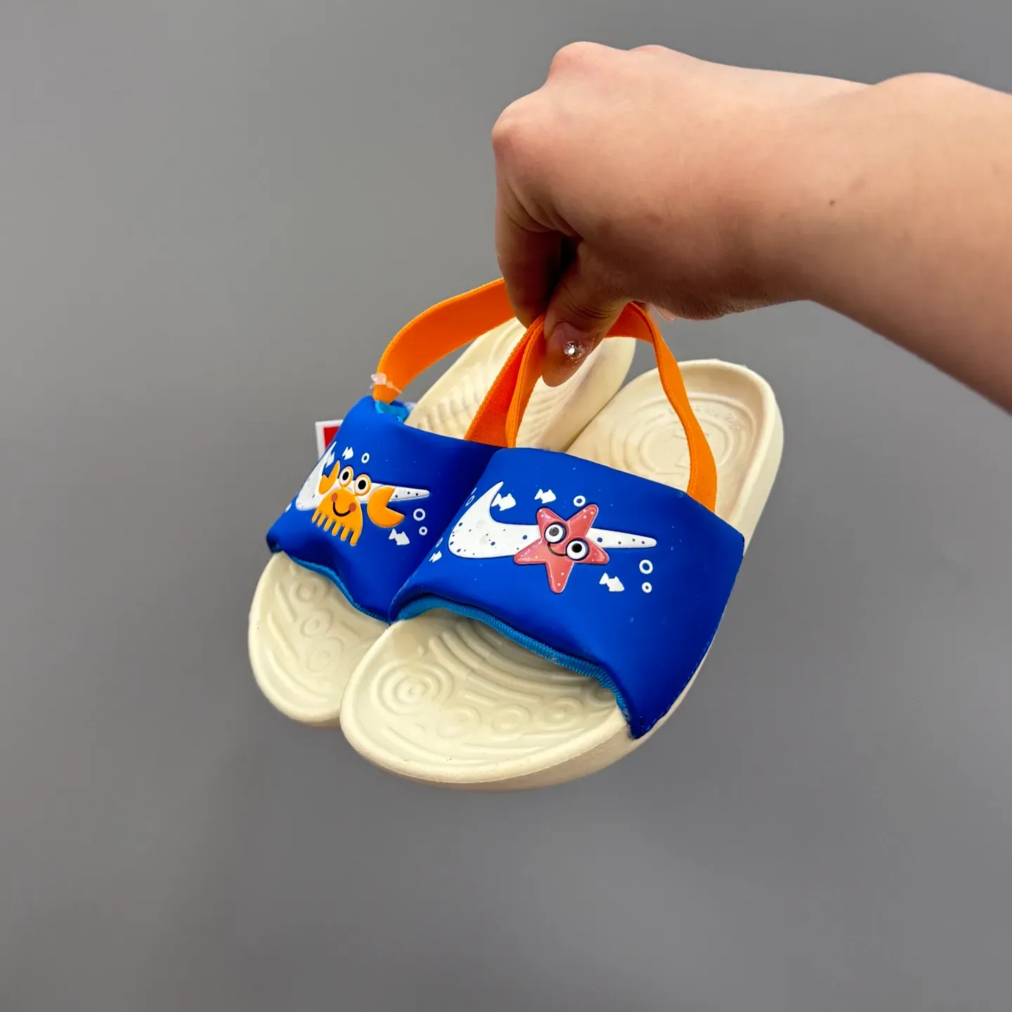 よく売れる！定番 カジュアル カートゥーン 履きやすい 靴 シューズ キッズ サンダル スライド