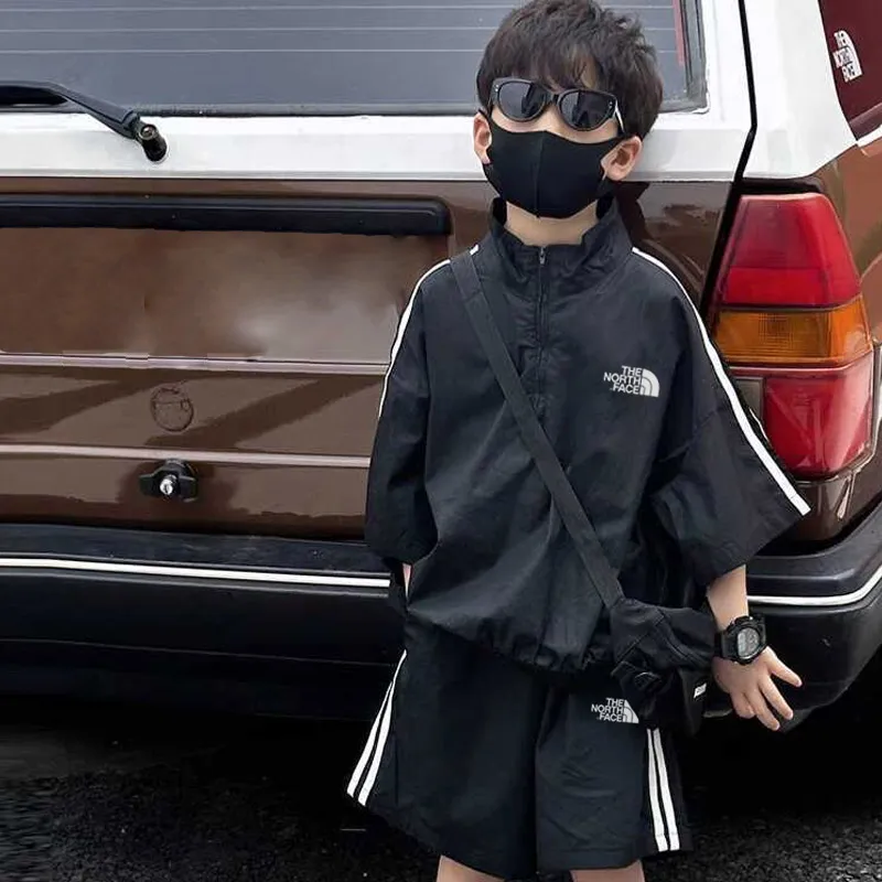 【100-150cm】二点セット リラックス感ある カッコイイ 快適 男の子 トップス＋ショートパンツ セットアップ