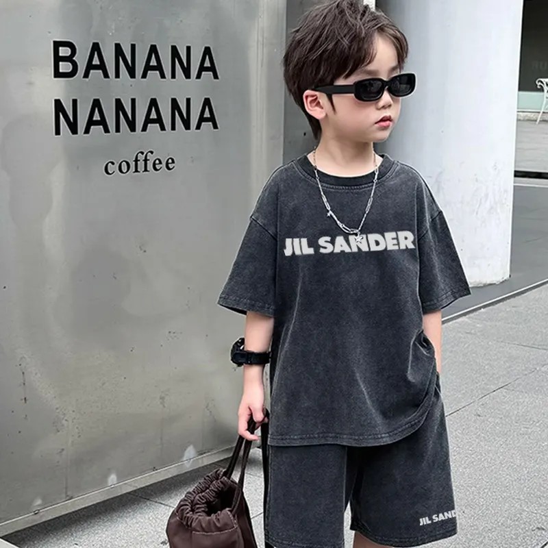 【90-150cm】二点セット 爆売れ中 ユニーク 快適 男の子 半袖Ｔシャツ＋ショートパンツ セットアップ