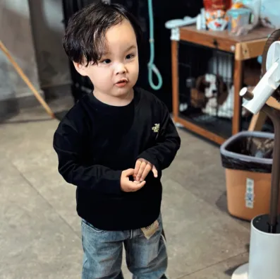 【90-160cm】コンフォート感抜群 大人気 スタイリッシュ 男の子 長袖 Ｔシャツ