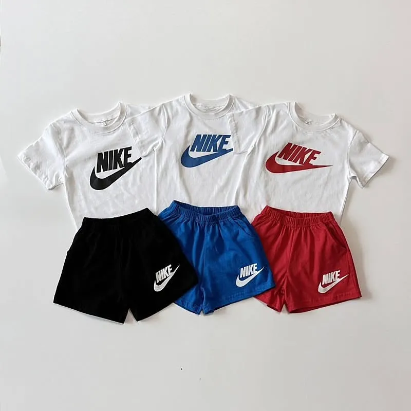 【80-130cm】二点セット 大人気 スポーツ 快適 ゆったり 半袖 Ｔシャツ+ショートパンツ セットアップ