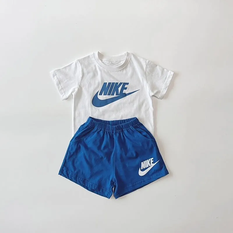 【80-130cm】二点セット 大人気 スポーツ 快適 ゆったり 半袖 Ｔシャツ+ショートパンツ セットアップ