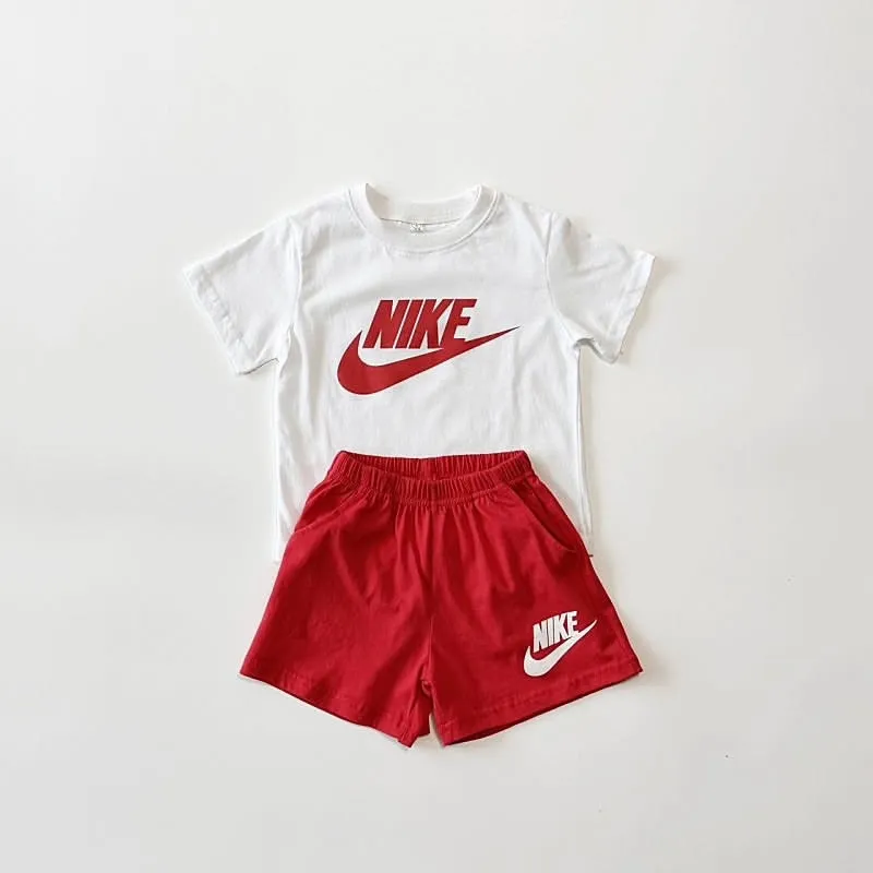 【80-130cm】二点セット 大人気 スポーツ 快適 ゆったり 半袖 Ｔシャツ+ショートパンツ セットアップ