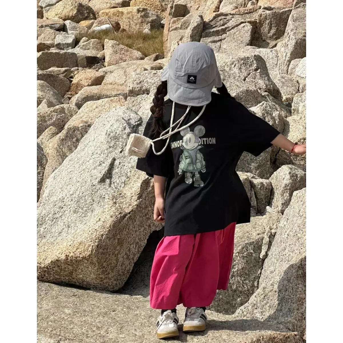 【100-150cm】存在感アップ  ユニーク カートゥーン カッコイイ 男の子 半袖 Ｔシャツ