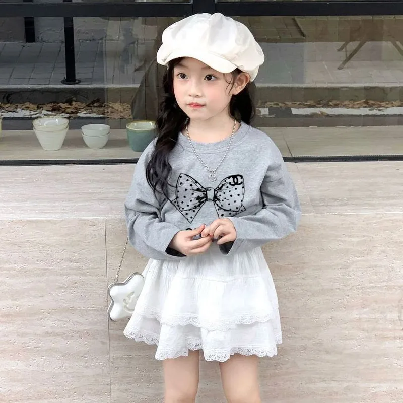 【90-160cm】絶対流行 取り入れたい  おしゃれ 合わせやすい 可愛い 女の子 長袖 Ｔシャツ