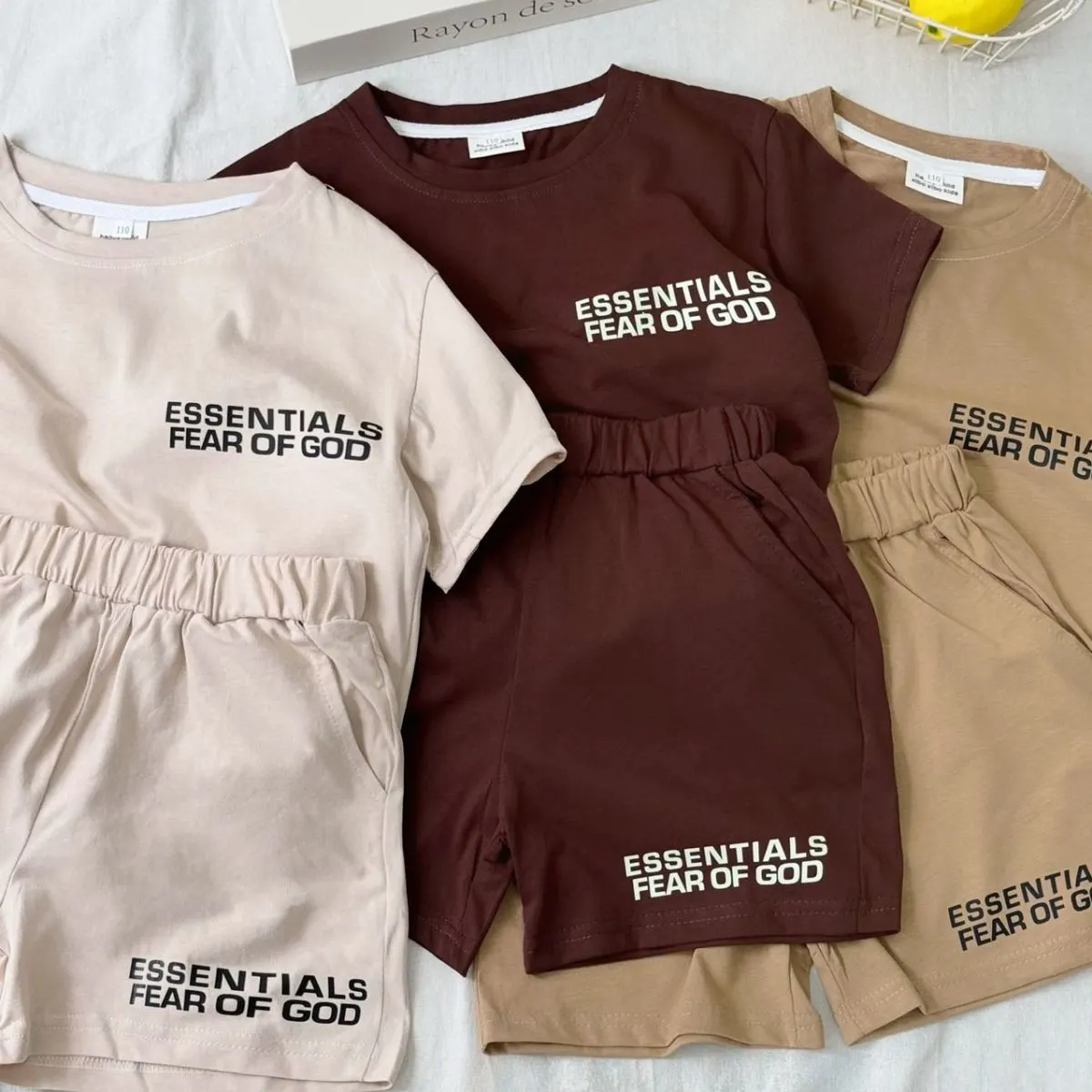 【90-140cm】二点セット リラックス感ある 大人気 カジュアル 半袖 Ｔシャツ＋ショートパンツ セットアップ