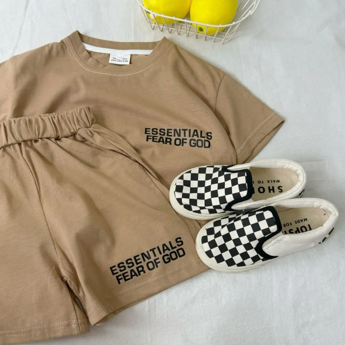 【90-140cm】二点セット リラックス感ある 大人気 カジュアル 半袖 Ｔシャツ＋ショートパンツ セットアップ