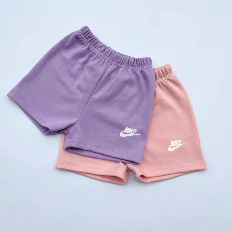 【80-150cm】二点セット 可愛い 定番 人気 ルーズ おしゃれ 半袖 Ｔシャツ+ショートパンツ セットアップ