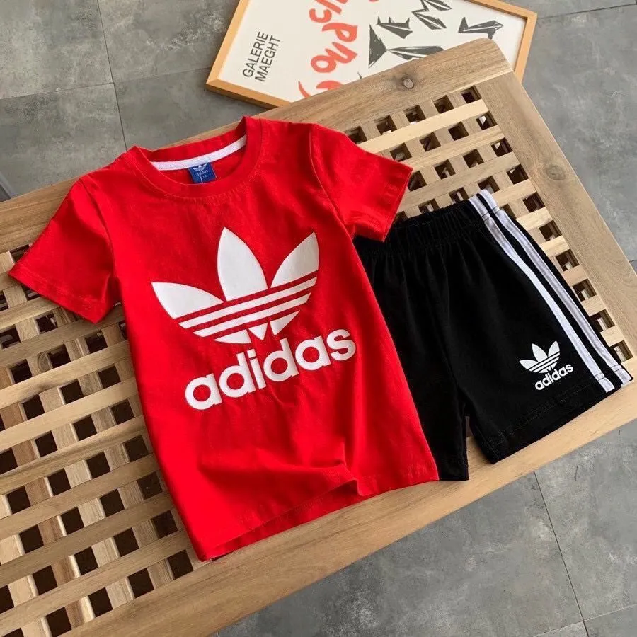 【100-160cm】二点セット 爆売れ中 大人気 カジュアル シンプル 半袖 Ｔシャツ＋ショートパンツ セット