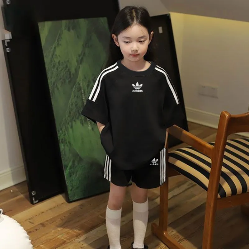 【90-160cm】二点セット 単品注文可 定番 シンプル 女の子 着心地良い Tシャツ＋ショートパンツ