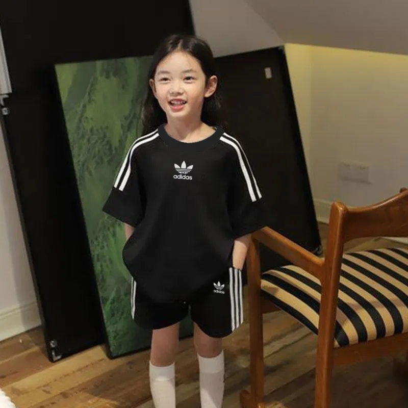 【90-160cm】二点セット 単品注文可 定番 シンプル 女の子 着心地良い Tシャツ＋ショートパンツ