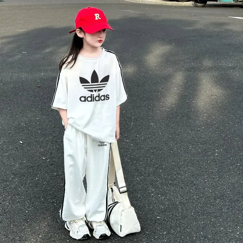 【100-150cm】毎日着たくなる シンプル カジュアル 女の子 半袖 Ｔシャツ