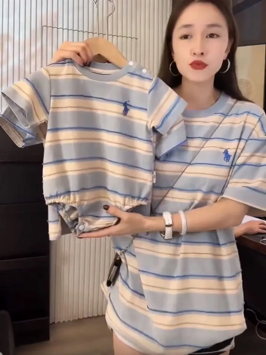 【66-150cm+親サイズ】好感度UP 大人気 ボーダー柄 快適 親子ペア ロンパース/Ｔシャツ