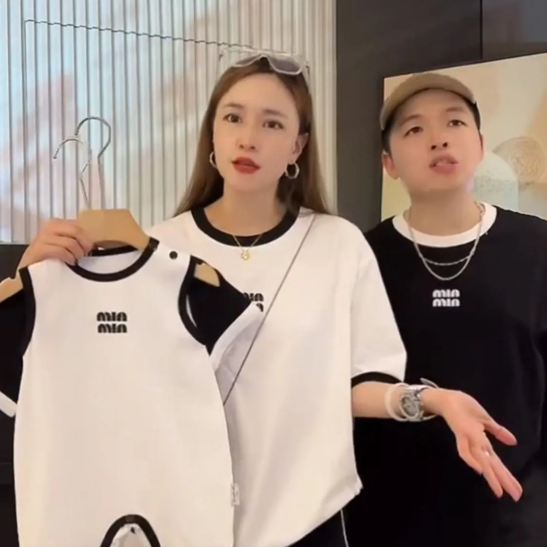 【66-150cm+親サイズ】取り入れたい 大人気 シンプル カジュアル 親子ペア ロンパース/Ｔシャツ