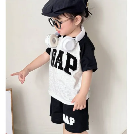 【80-130cm】二点セット 大人気 カジュアル 可愛い 快適 半袖Ｔシャツ＋ショートパンツ セット