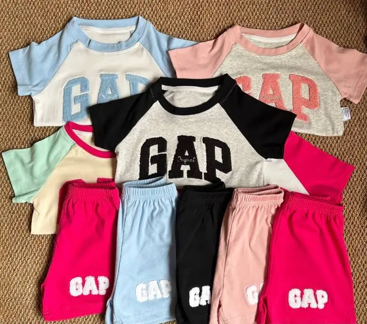 【80-130cm】二点セット 大人気 カジュアル 可愛い 快適 半袖Ｔシャツ＋ショートパンツ セット