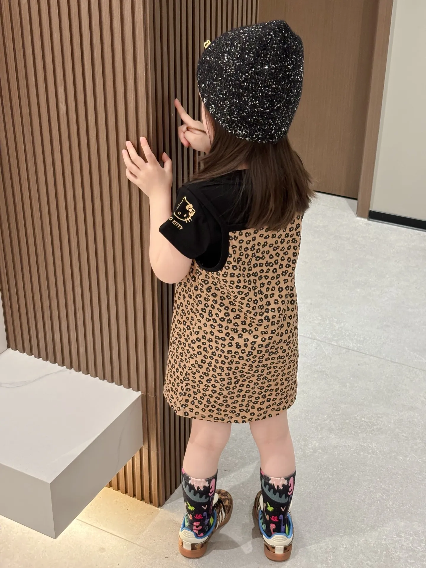 【90-140cm】二点セット おしゃれ 可愛い スタイリッシュ ヒョウ柄 女の子 半袖Ｔシャツ＋ドレス セット