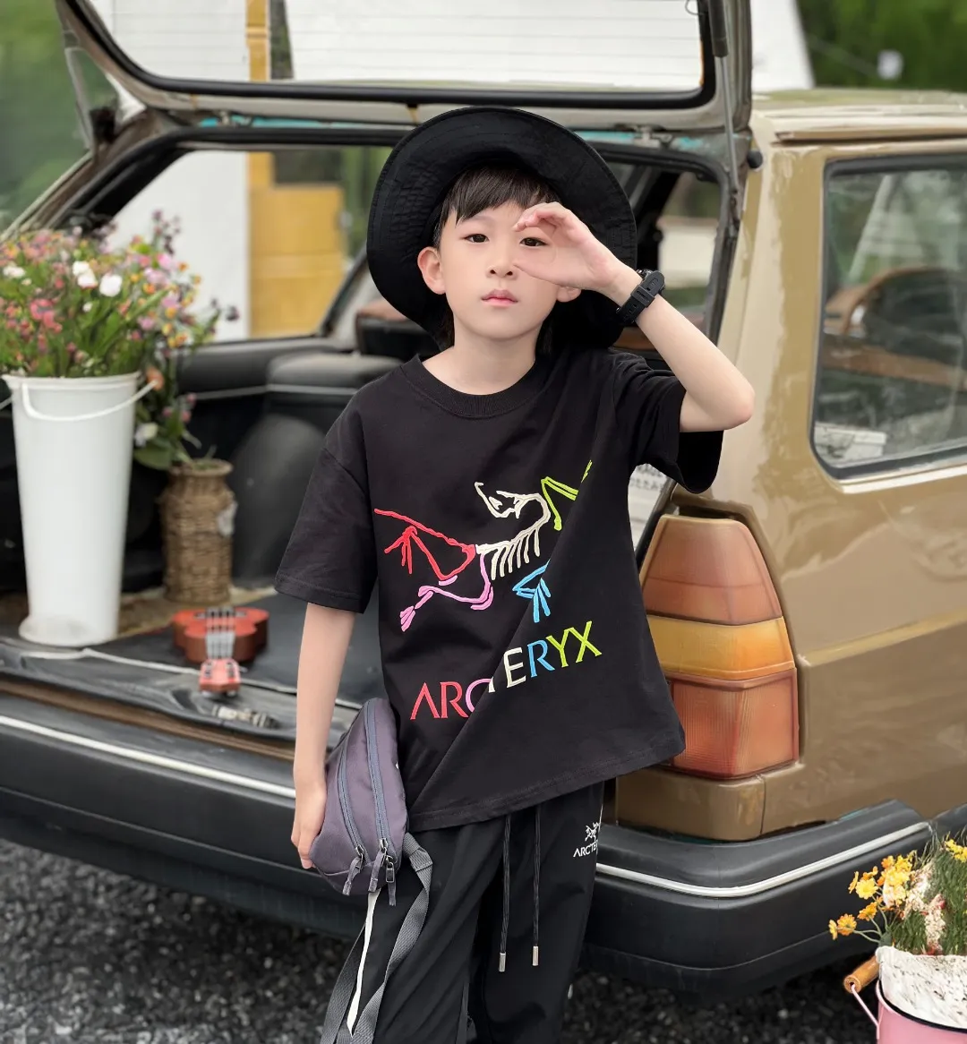 【90-160cm】着回し最強 大活躍 カジュアル トレンド  ユニーク 男の子 半袖 Ｔシャツ