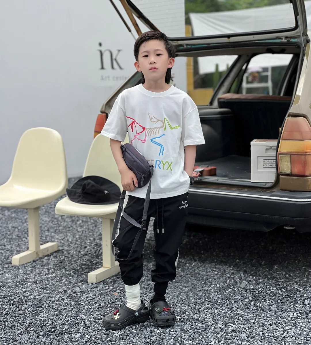 【90-160cm】着回し最強 大活躍 カジュアル トレンド  ユニーク 男の子 半袖 Ｔシャツ