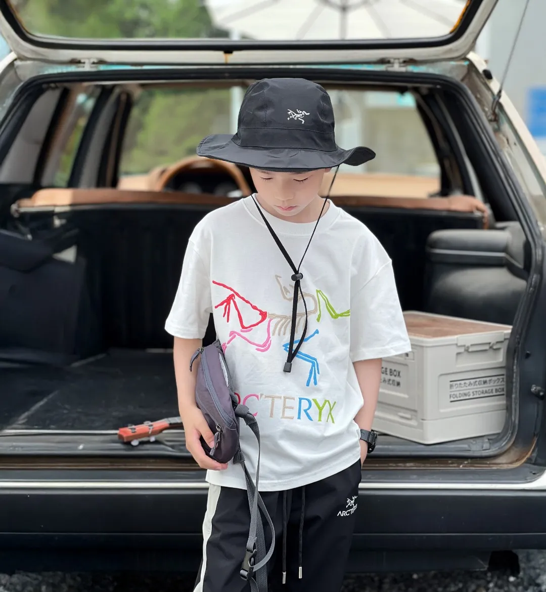 【90-160cm】着回し最強 大活躍 カジュアル トレンド  ユニーク 男の子 半袖 Ｔシャツ