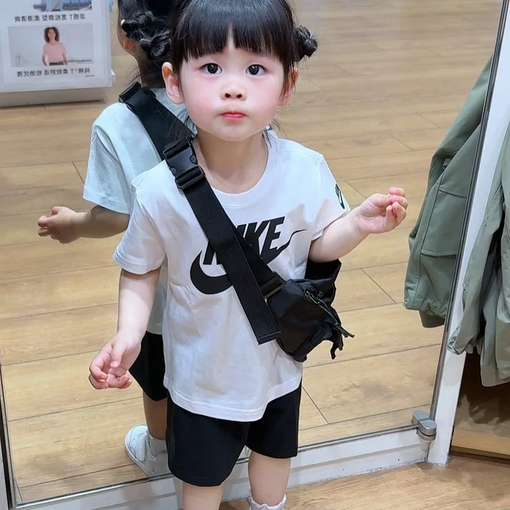 【90-150cm】二点セット よく売れる おしゃれ トレンド  半袖Ｔシャツ＋ショートパンツ セットアップ