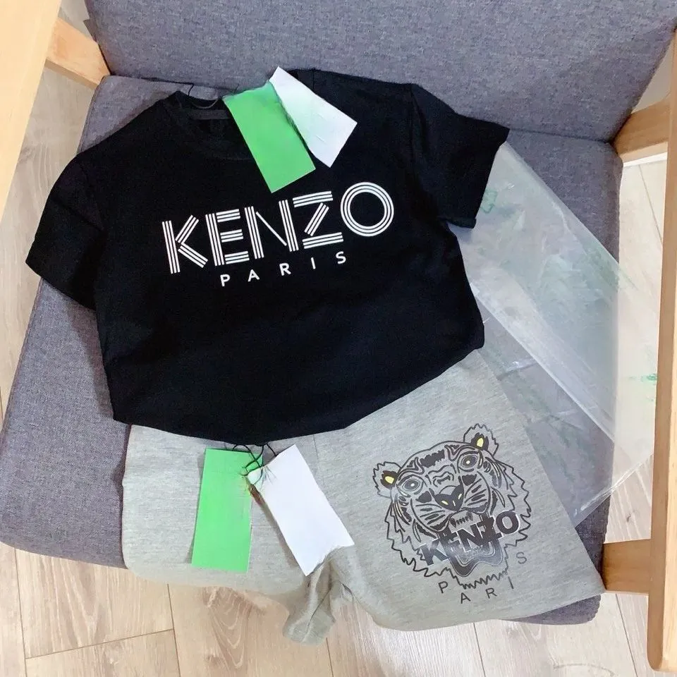 【90-160cm】二点セット 話題沸騰中 スポーティー 動きやすい Ｔシャツ＋ショートパンツ セットアップ