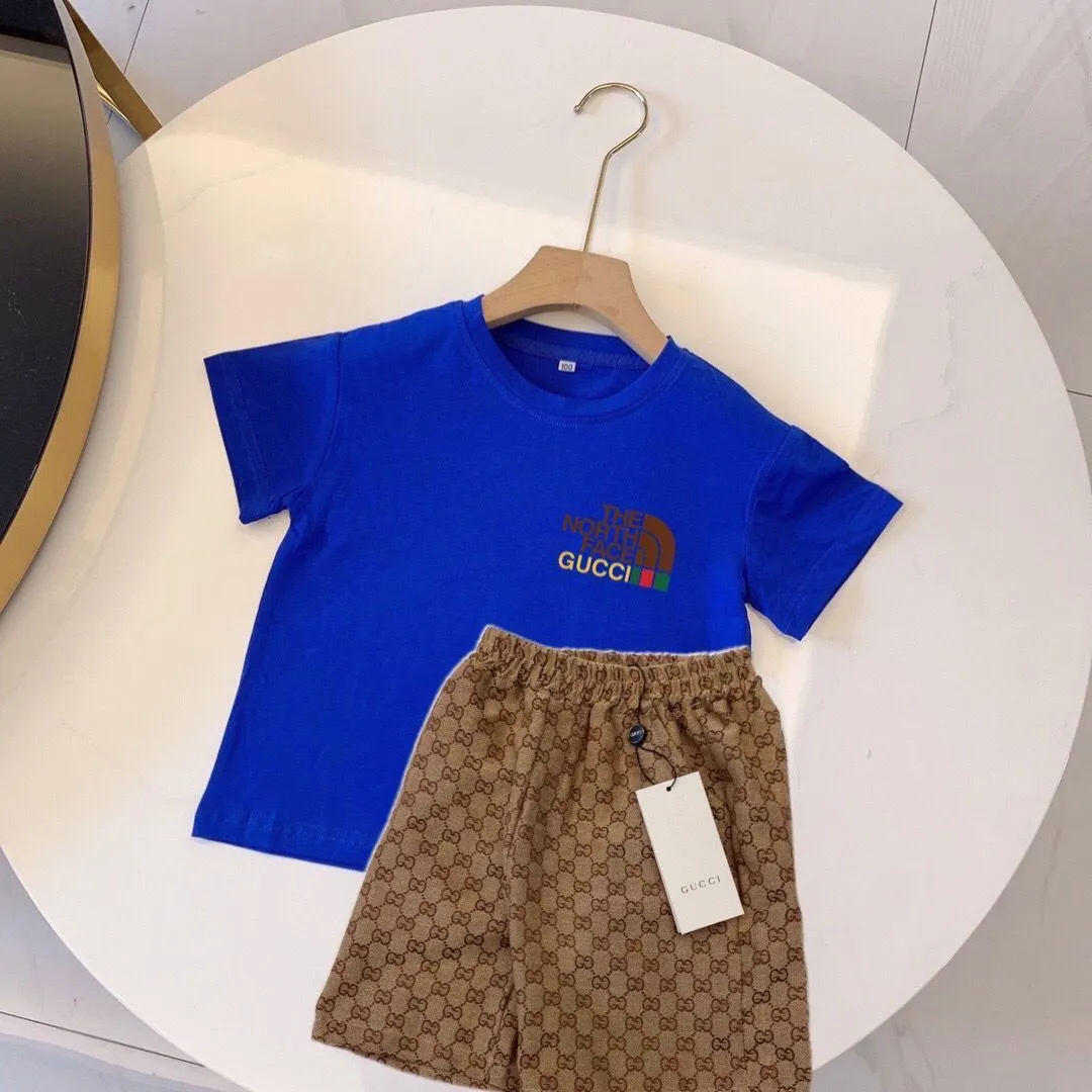 【90-160cm】二点セット 売り切れ必至 多色展開 快適 着やすい 半袖Ｔシャツ＋ショートパンツ セット