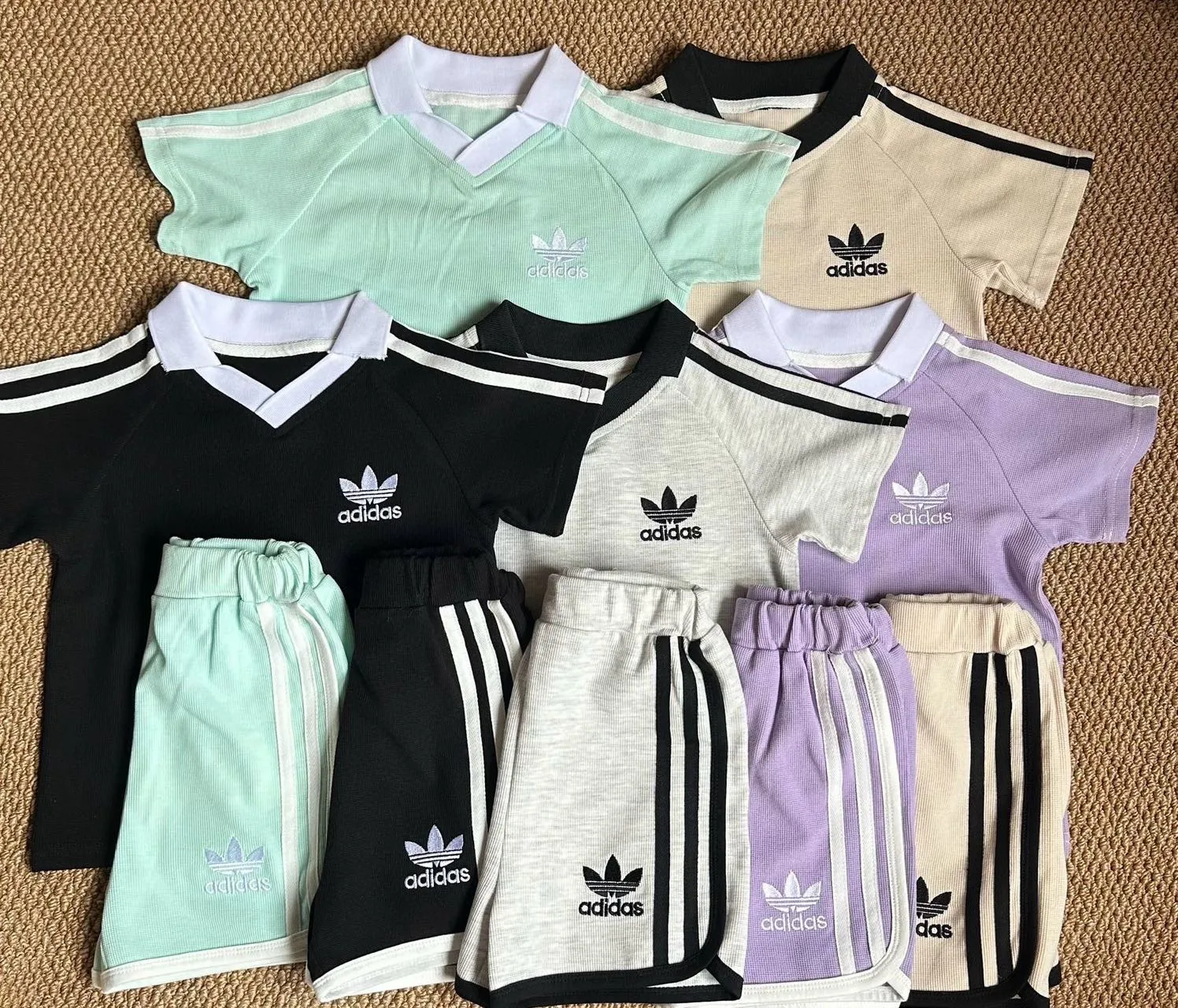 【80-130cm】二点セット 絶対欲しい 多色展開 POLOネック 半袖Ｔシャツ＋ショートパンツ セットアップ