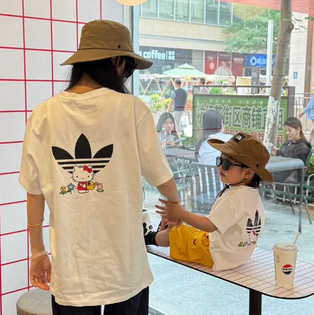 【90-150cm+親サイズ】売り切れ必至 カートゥーン 可愛い 合わせやすい 親子ペア 半袖 Ｔシャツ
