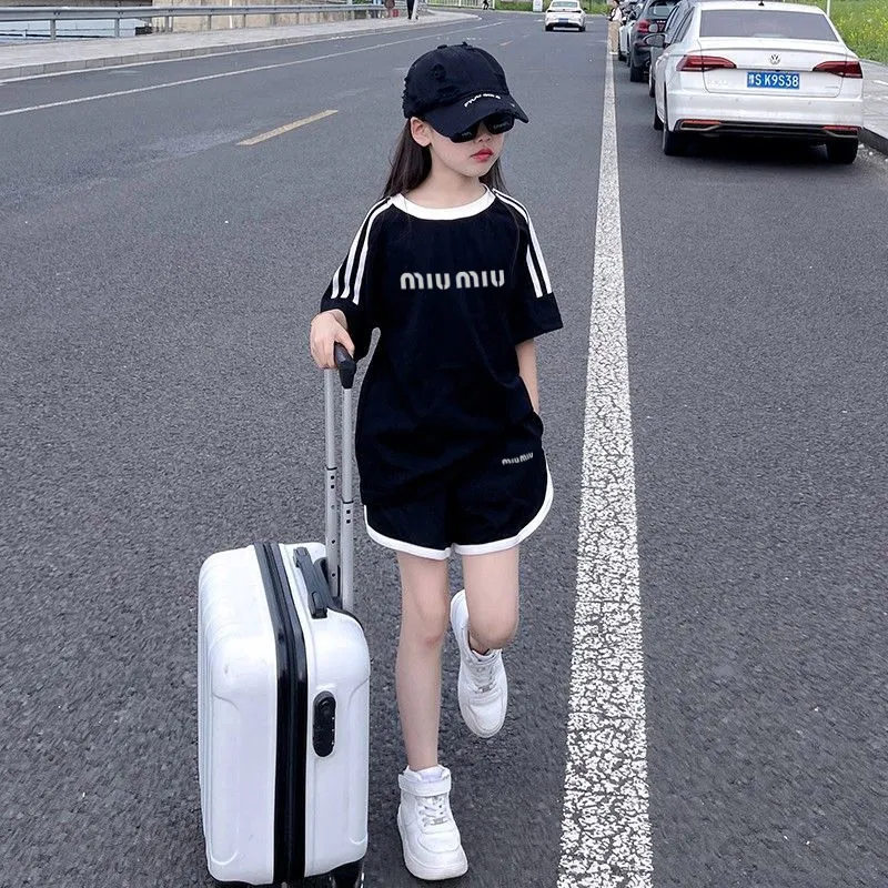 【100-150cm】毎日着たくなる 大注目 カジュアル プリント 着やすい 女の子 半袖 Ｔシャツ