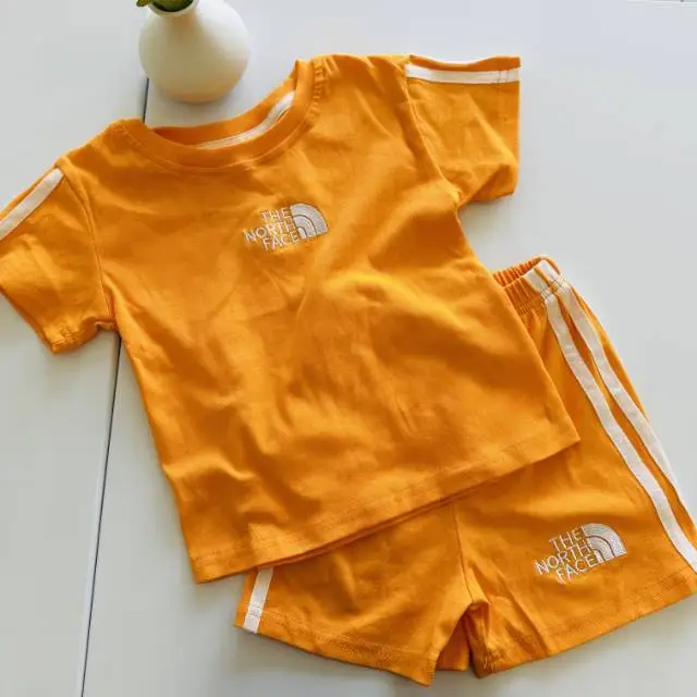 【80-130cm】二点セット 絶対欲しい 刺繍 シンプル カジュアル 半袖Ｔシャツ＋ショートパンツ セットアップ