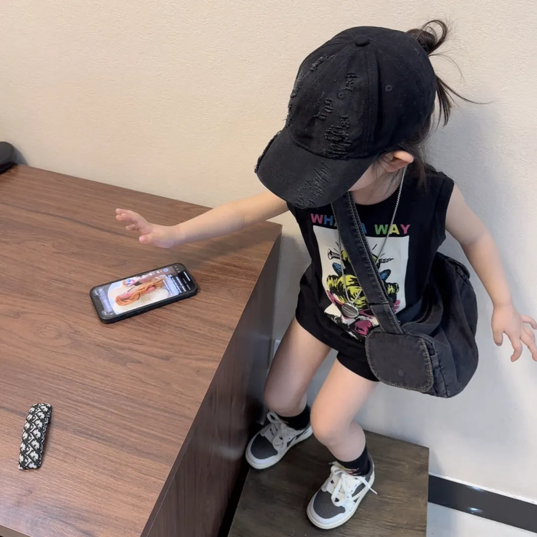 【90-140cm】絶対欲しい 大人気 カジュアル 可愛い プリント 女の子 タンクトップ