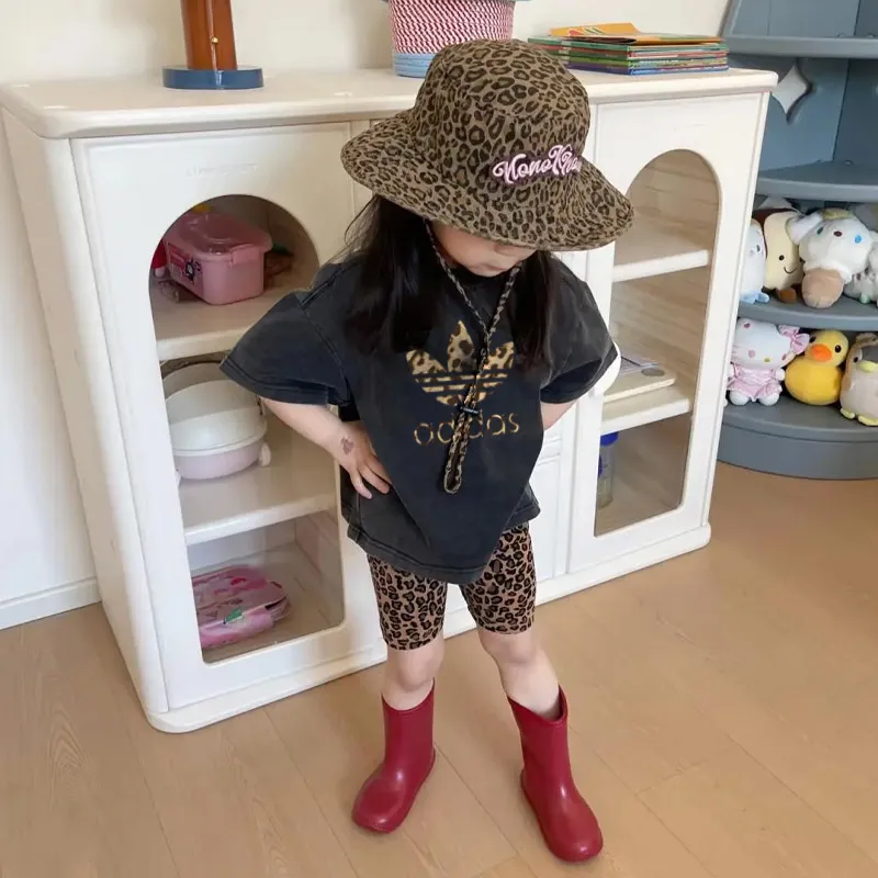 【90-140cm】二点セット 単品注文OK デザイン満点 ヒョウ柄 女の子 半袖Ｔシャツ＋ショートパンツ セットアップ
