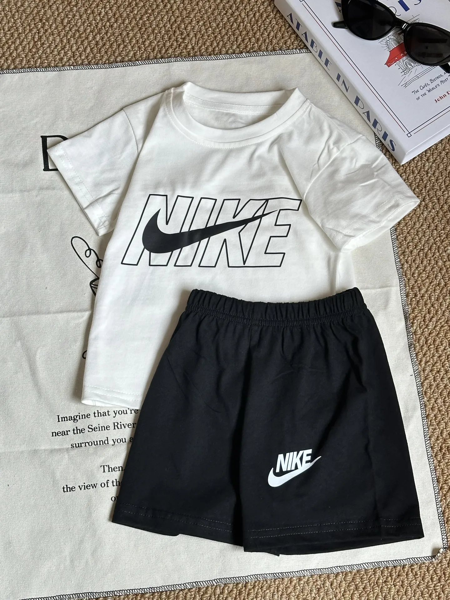 【80-130cm】二点セット トレンド感満点 爆売れ中 プリント 快適 半袖 Ｔシャツ＋ショートパンツ セットアップ