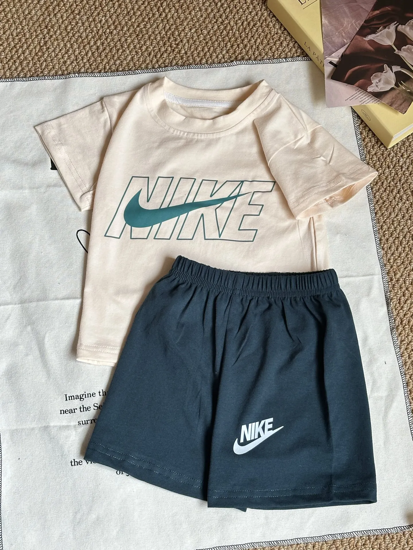 【80-130cm】二点セット トレンド感満点 爆売れ中 プリント 快適 半袖 Ｔシャツ＋ショートパンツ セットアップ