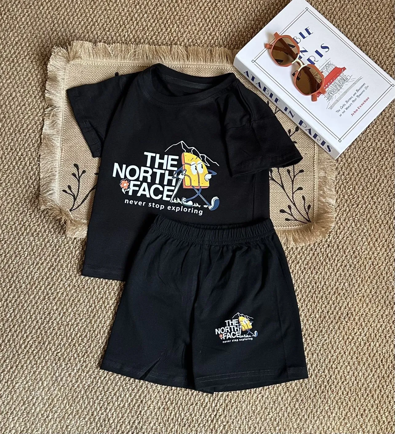 【80-130cm】二点セット 大人気 カジュアル 動きやすい 半袖Ｔシャツ＋ショートパンツ セットアップ