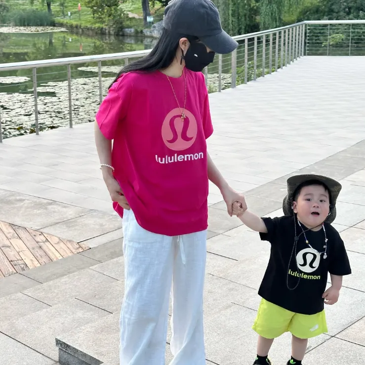【90-160cm+親サイズ】目を奪われる 着回し最強 合わせやすい トレンド 半袖 Ｔシャツ