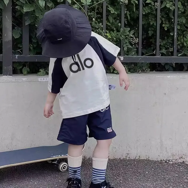 【100-150cm】二点セット 存在感抜群 爆売れ中  トレンド  半袖Ｔシャツ＋ショートパンツ セットアップ