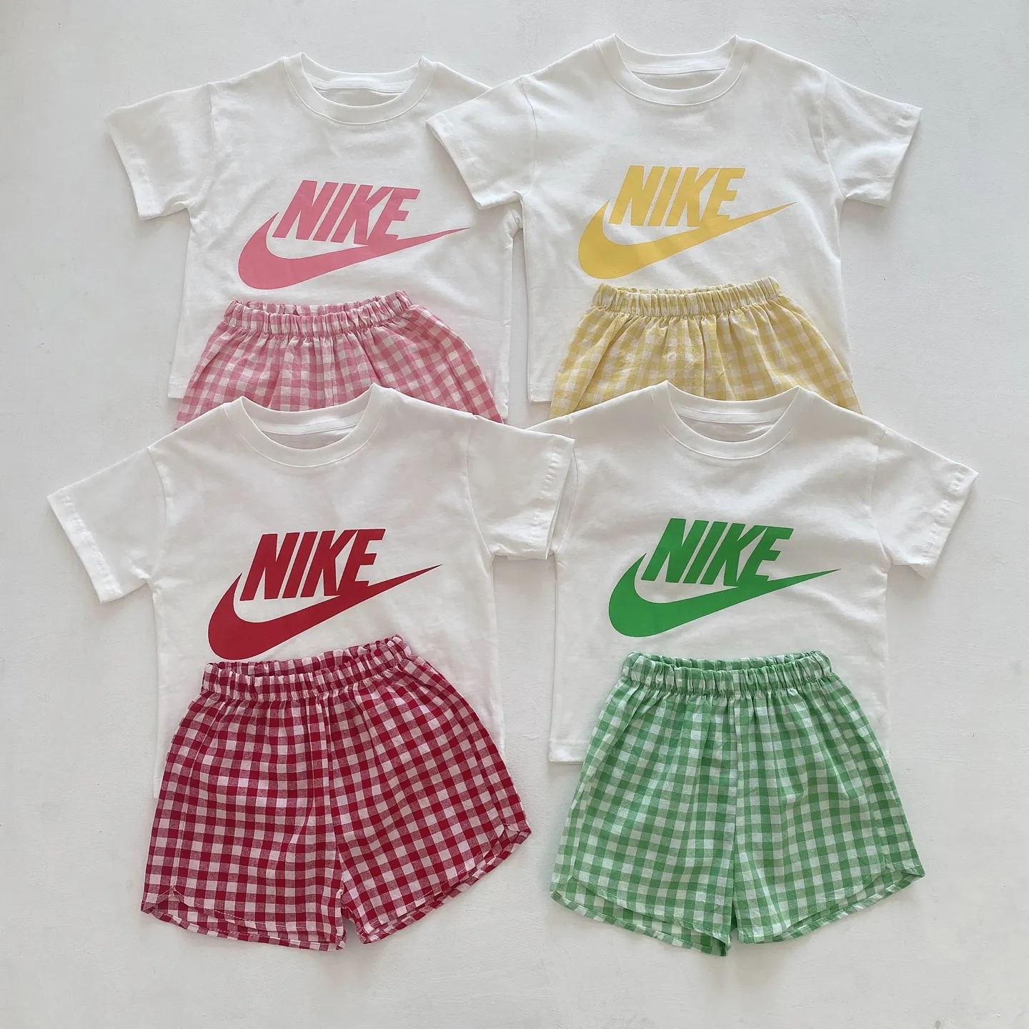 【73-100cm】二点セット 絶対欲しい 大人気 チェック柄 清新 半袖Ｔシャツ＋ショートパンツ セットアップ