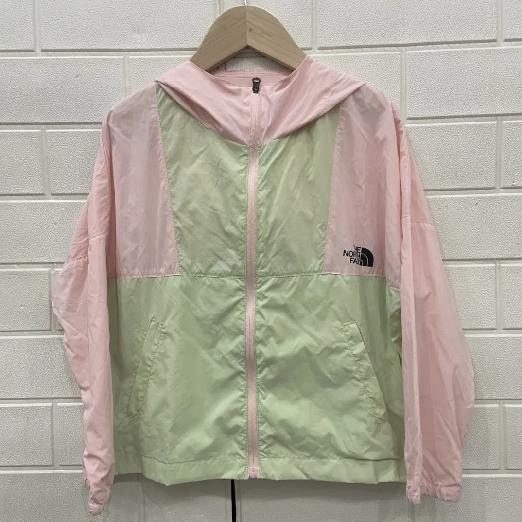 【100-165cm】絶対後悔しない 大活躍 お出かけに最適 通気性素材 UVカット フード付き アウター