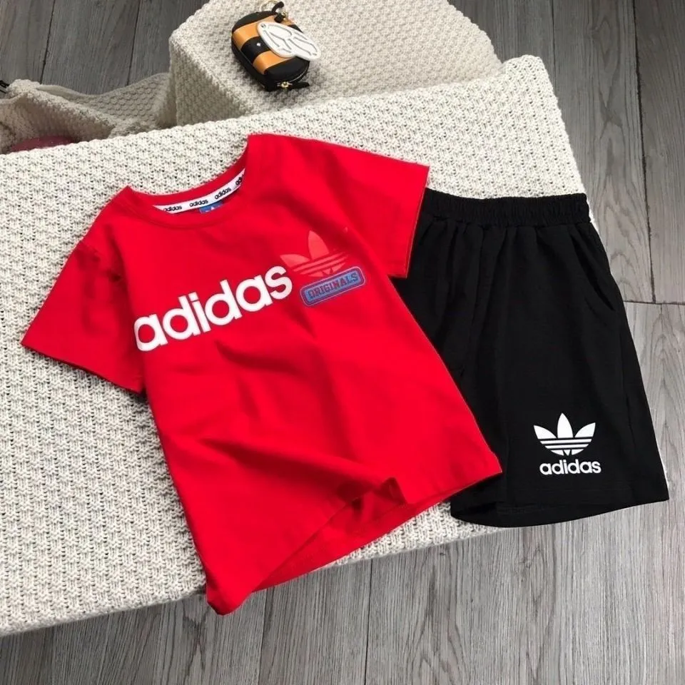 【100-160cm】二点セット よく売れる 爆売れ中 快適 通気性抜群 半袖Ｔシャツ＋ショートパンツ セット